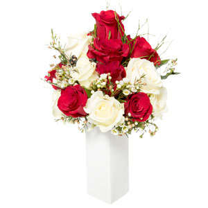 Bouquet di rose rosse e bianche